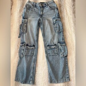 Aeropostale Low Rise Cargo Jeans – Multi Pocket Denim